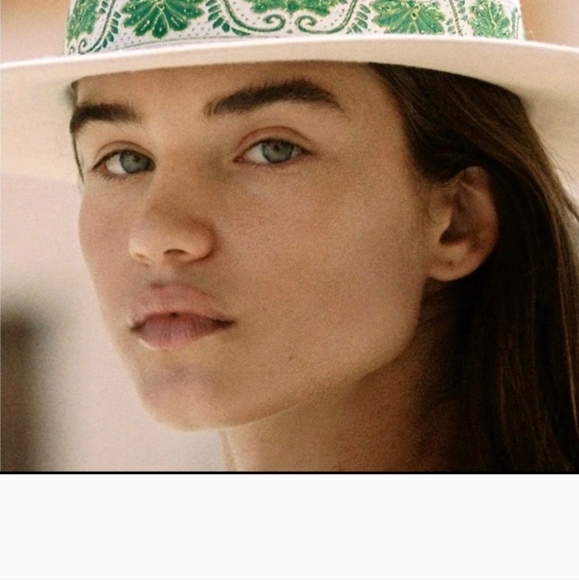 Vintage classic fedora in white ivory with embroidered  ivy green… - Picture 6 of 14